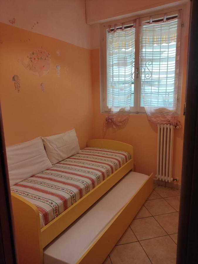 Residence Blu Marine Rimini Bagian luar foto