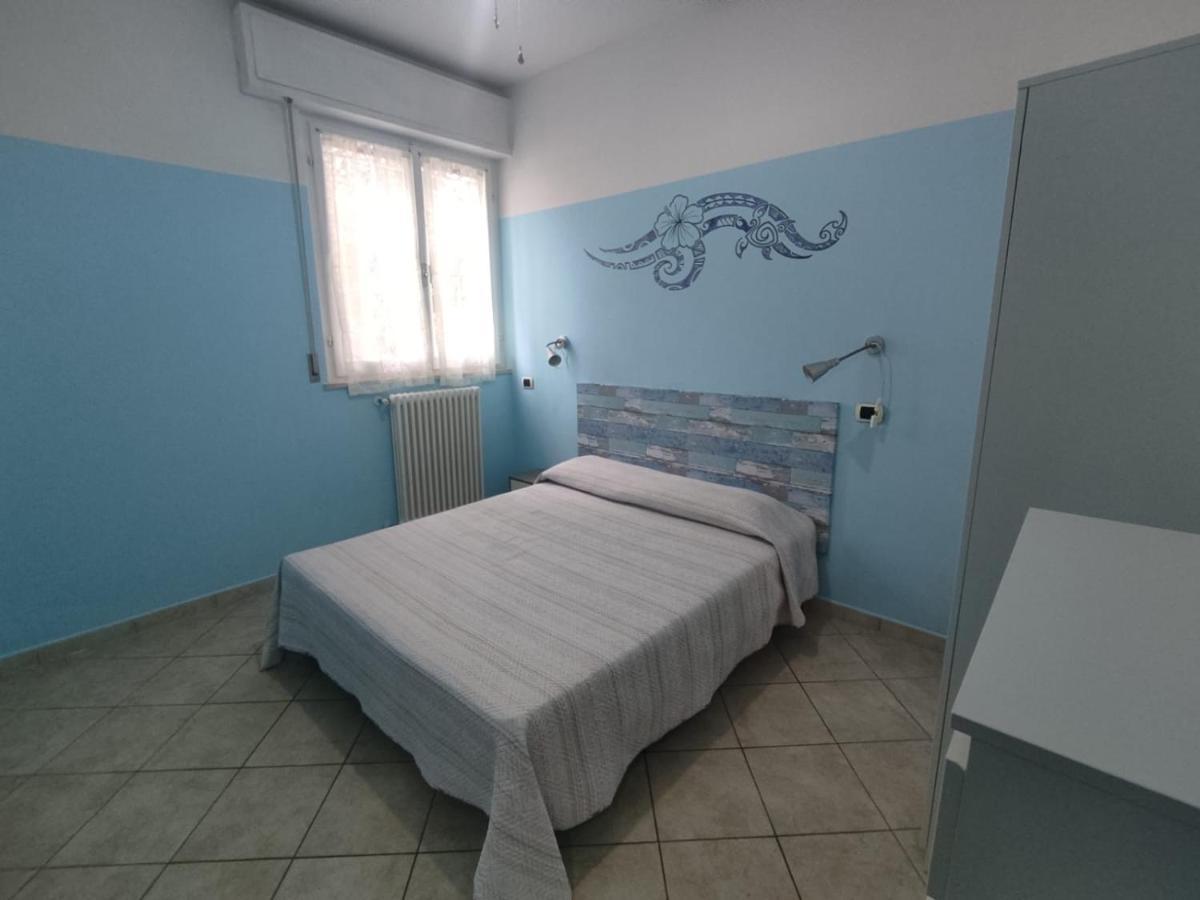 Residence Blu Marine Rimini Bagian luar foto