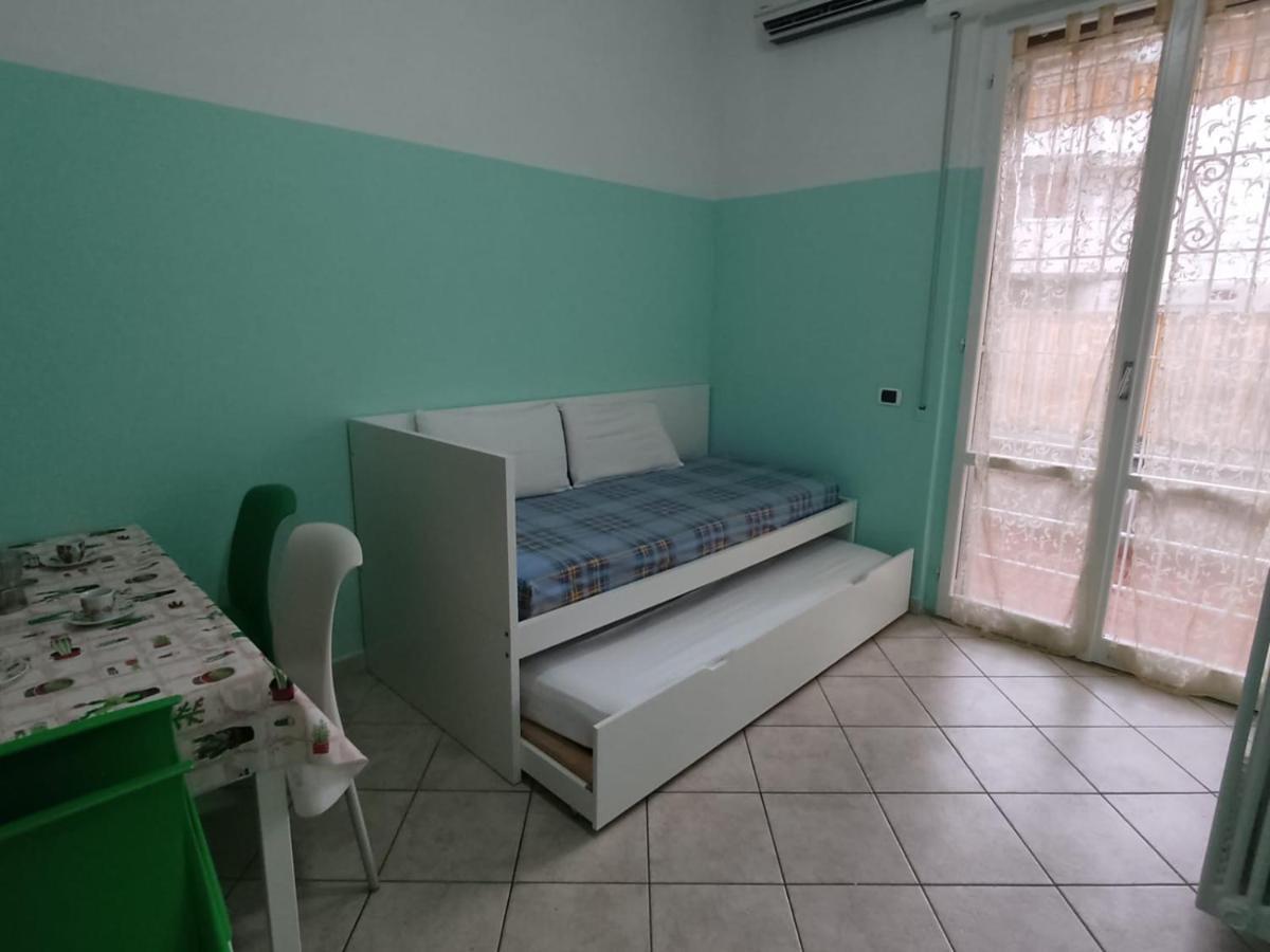 Residence Blu Marine Rimini Bagian luar foto