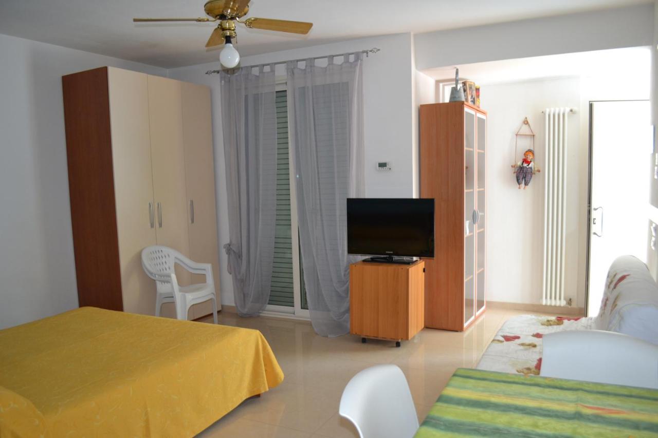Residence Blu Marine Rimini Bagian luar foto