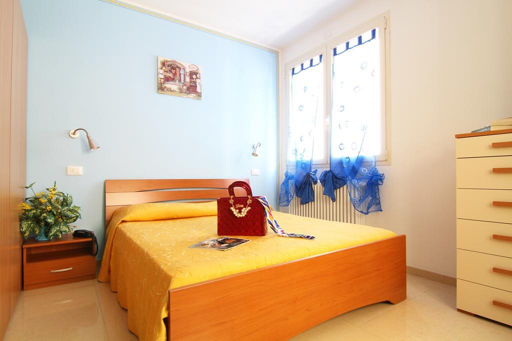 Residence Blu Marine Rimini Ruang foto