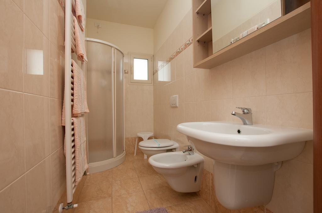 Residence Blu Marine Rimini Bagian luar foto