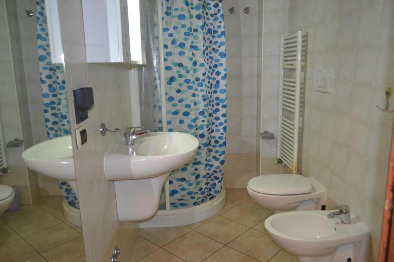 Residence Blu Marine Rimini Bagian luar foto